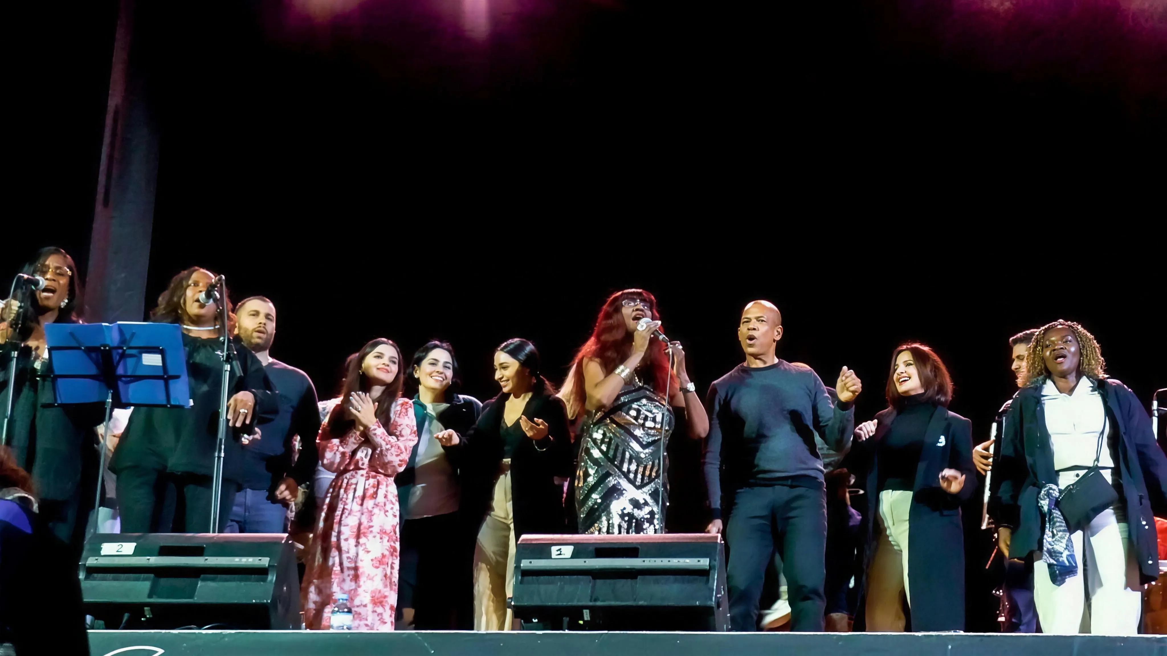Angélina Tezanou en concert à Tourcoing lors du colloque Chemins de la Réussite, décembre 2022.