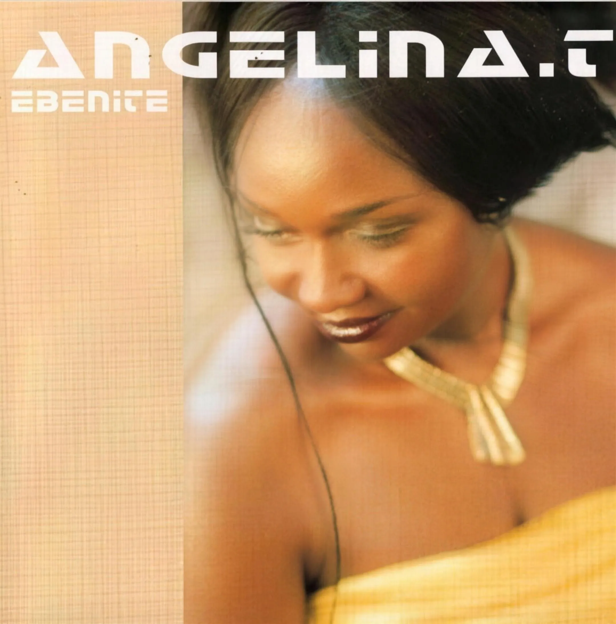 Pochette de l'album Ebénite d'Angélina Tezanou